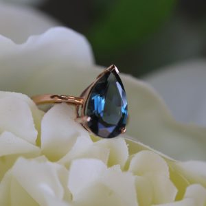 bluetopaz-pearshaped-ring