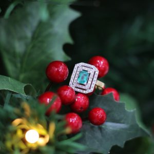 colored-diamond-engageement-ring